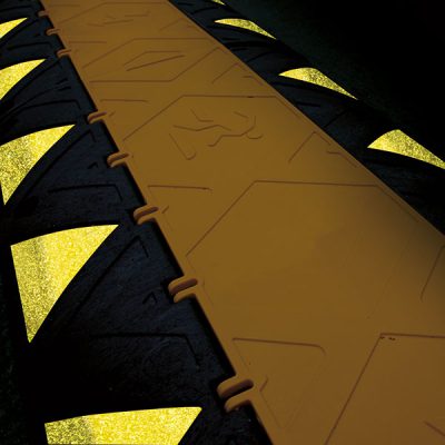 Kabeldrempel 3 kanalen met reflectie